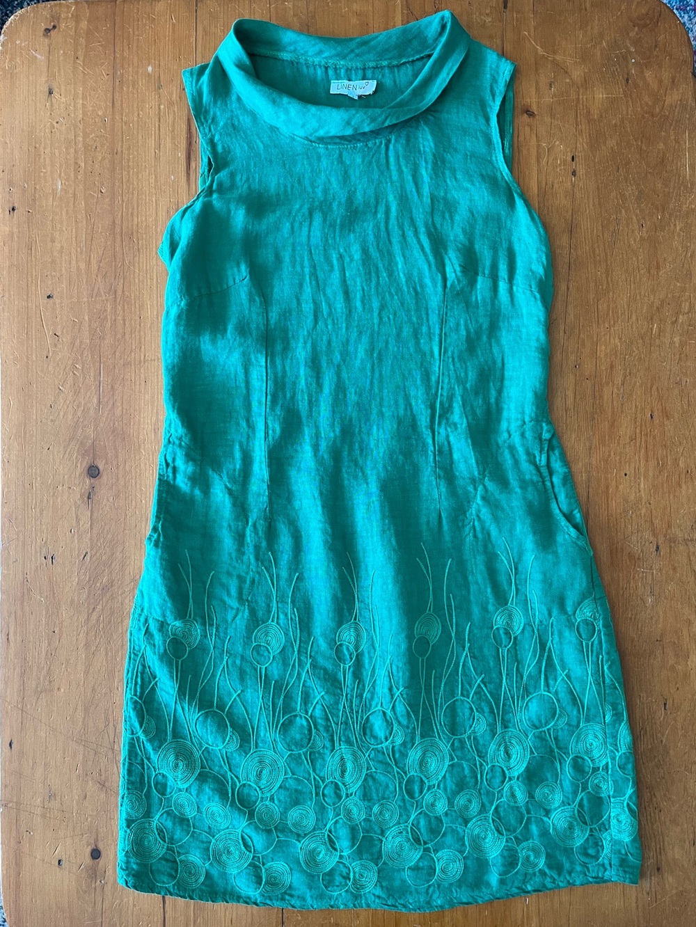 Linen Luv Made in Italy Green Embroidered Cowl Neck Pockets Sleeveless Midi